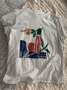 Universal Thread White Crewneck Tee with Subtle Black Logo Women’s Size M